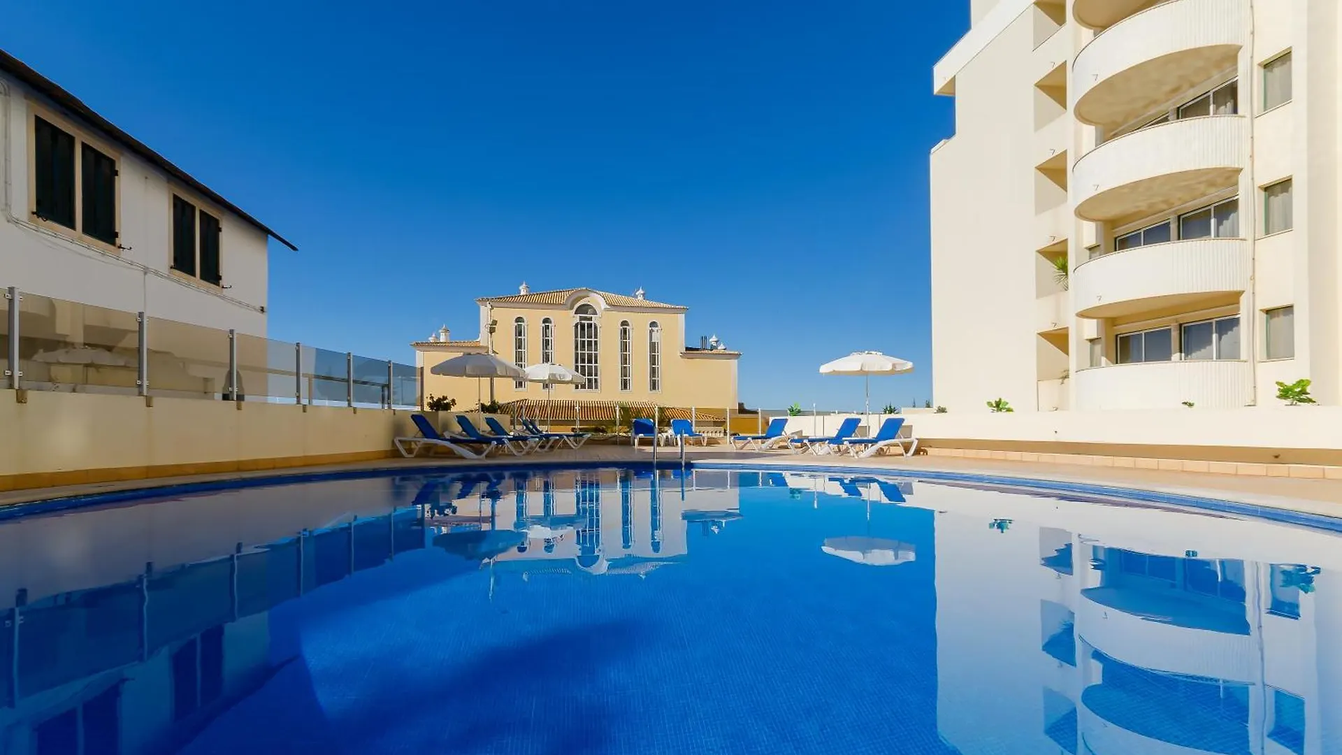 Turim Algarve Mor Apartamentos Turisticos Portimão 2*,